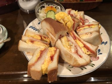 梅田 珈琲の森 阪急梅田駅から徒歩5分 ボリュームたっぷりのサンドイッチが味わえる喫茶店 珈琲屋さんになりたくて